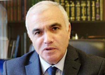 Xalq qəzetinin baş redaktoru vəzifəsindən azad olundu