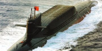 Çin qitələrarası raket daşıya bilən yeni nüvə sualtı qayığını nümayiş etdirdi