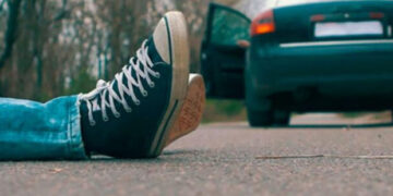 Bakıda 12 yaşlı yeniyetməni avtomobil vurdu