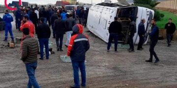 Ələt – Astara yolunda sərnişin avtobusu aşdı – Yaralananlar var+Video+Yenilənib