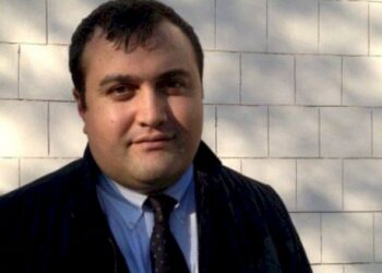 Elçin Sadıqovun Bakıdan çıxışına icazə verilmədi