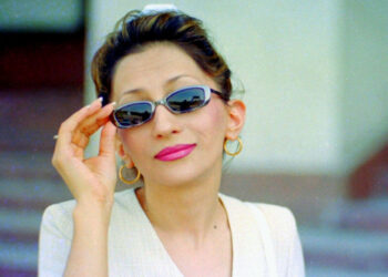 Özündən on beş yaş kiçik oğlanla ailə qurdu, bir gecədə məşhurlaşdı – Xalq artisti haqqında bilmədiklərimiz…