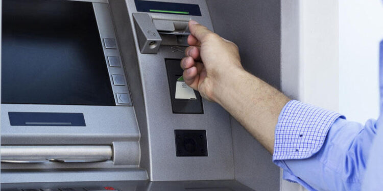 Heç zaman işləməyən şəxslər nə qədər PENSİYA ala bilər? – Hüquqi İZAH