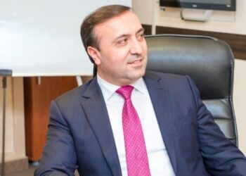 Özünə 54 min manat maaş yazdıran məmur işdən görün niyə çıxarılıb – 20 minə oteldə…