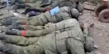 Ukraynalı hərbçilər rusları belə öldürdülər – VİDEO