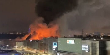 Moskvada ticarət mərkəzi yanır – FOTO/VİDEO