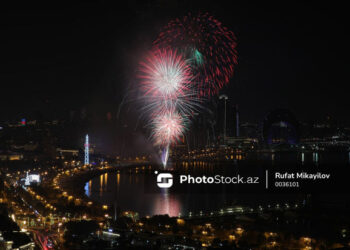 Bakı 2023-cü ili atəşfəşanlıqla qarşılayıb – FOTO