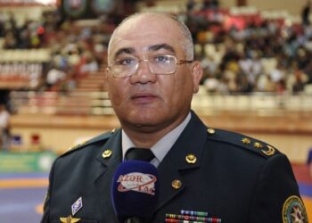 Firdovsi Umudovun 600 min manatlıq retro avtomobili – 99-FU-990 (FOTO)