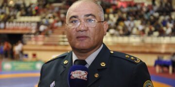 Firdovsi Umudovun 600 min manatlıq retro avtomobili – 99-FU-990 (FOTO)