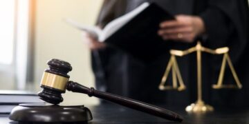 Çovdarovun 30 milyonluq əmlakını geri qaytaran hakimin DOSYESİ