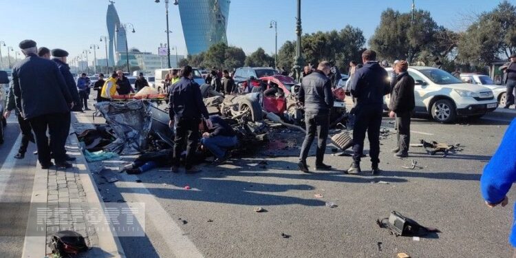 Bakıda baş verən ağır yol qəzasında 5 nəfər ölüb – VİDEO – YENİLƏNDİ