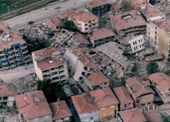 Türkiyədəki zəlzələdə ölənlərin sayı 76-ya çatdı, yüzlərlə yaralı var – YENİLƏNİB + VİDEO