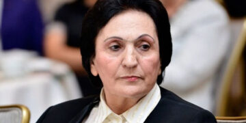 Ölkədən qaçdığı deyilən sabiq rektor: “Aydan arı, sudan duruyam”