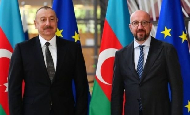 Prezident İlham Əliyev Şarl Mişeli Laçın-Xankəndi yolu ətrafındakı vəziyyət barədə məlumatlandırıb