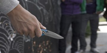 Qıza görə həm tanışını, həm özünü bıçaqladı