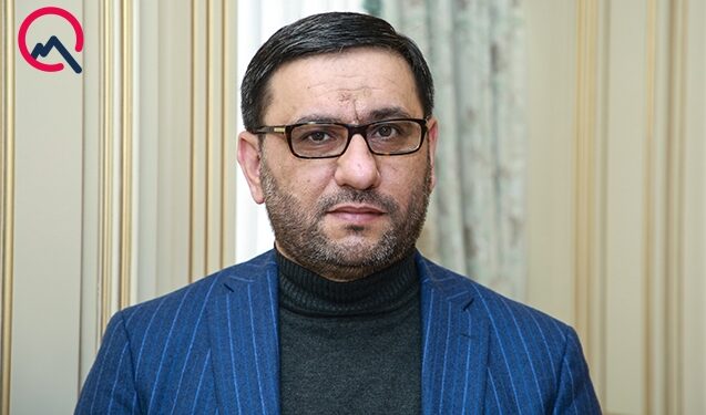 İslamı kostyumda sevdirən adam…