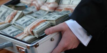 Dollar neçəyə olacaq? – Mərkəzi Bank yeni məzənnəni açıqladı