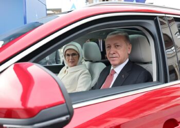 REGİONƏrdoğan “Togg T10X” avtomobilinin ilk sahibi oldu – FOTO