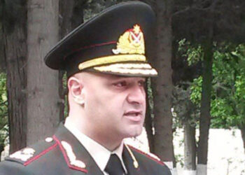 Yeni rəis generalı işdən çıxardı