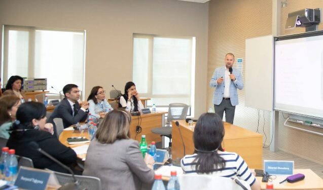 Media savadlılığı və dezinformasiya ilə mübarizə” mövzusunda təlim proqramına başlanılıb