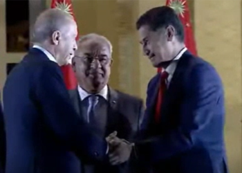 Sinan Oğanın Ərdoğanı təbrik anı – Video