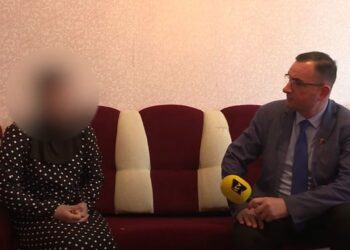 13 yaşlı qızın özünə ər “seçdiyi” kişinin həyat yoldaşı: “Mənim böyük uşağımın 12 yaşı var” – VİDEO