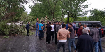 Yağış Qaxdakı yollarda da məhdudiyyət yaratdı