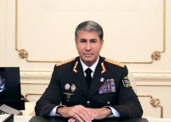 Goranboy Rayon Polis Şöbəsinin Dövlət Yol Polisi (DYP) bölməsinə yeni rəis təyin edilib.  APA-nın yerli bürosunun məlumatına görə, bununla bağlı daxili işlər naziri, general-polkovnik Vilayət Eyvazov əmr imzalayıb.  Əmrə əsasən, sözügedən vəzifəyə Əmiraslanov Səbuhi Abdulla oğlu təyin edilib.  O, bu təyinata qədər Şəmkir DYP-nin rəis müavini vəzifəsində çalışıb.  Qeyd edək ki, Goranboy DYP-nin əvvəlki rəisi, mayor Müşviq Əliyev vəzifəsindən azad olunaraq, Sabirabad Rayon Polis Şöbəsinin Dövlət Yol Polis Bölməsinə rəis təyin edilib.