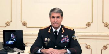 Goranboy Rayon Polis Şöbəsinin Dövlət Yol Polisi (DYP) bölməsinə yeni rəis təyin edilib.  APA-nın yerli bürosunun məlumatına görə, bununla bağlı daxili işlər naziri, general-polkovnik Vilayət Eyvazov əmr imzalayıb.  Əmrə əsasən, sözügedən vəzifəyə Əmiraslanov Səbuhi Abdulla oğlu təyin edilib.  O, bu təyinata qədər Şəmkir DYP-nin rəis müavini vəzifəsində çalışıb.  Qeyd edək ki, Goranboy DYP-nin əvvəlki rəisi, mayor Müşviq Əliyev vəzifəsindən azad olunaraq, Sabirabad Rayon Polis Şöbəsinin Dövlət Yol Polis Bölməsinə rəis təyin edilib.
