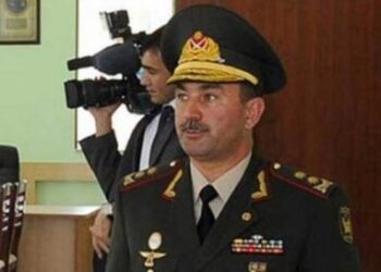 Kərəm Mustafayev MAXE-ləri öz tikintisində işlədir… – “Mənim kimi tikinti işlərindən başı çıxan əsgər və MAXE-ləri seçir”