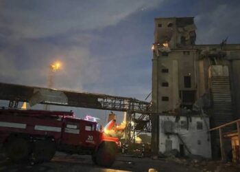 Rusiya pilotsuz təyyarəsinin Odessa vilayətinə endirilməsi limanda yanğınlara səbəb olub