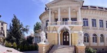Bakıda bu villa 15 milyona satışa çıxarıldı — fotolar