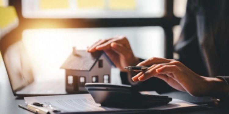 Nazirliyin 11 milyon manatlıq ev aldığı iş adamları kimdir?