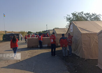 Humanitar karvan 2 gündür Ağdam-Xankəndi yolundadır – Fotolar