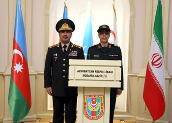 Zakir Həsənov iranlı generalla regiondakı vəziyyəti müzakirə etdi