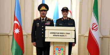 Zakir Həsənov iranlı generalla regiondakı vəziyyəti müzakirə etdi