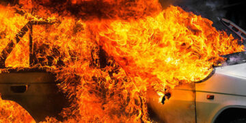 Cəlilabadda qəzada maşın yandı – Sürücü öldü