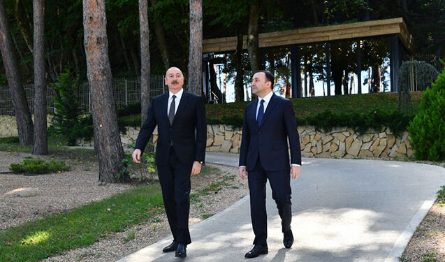 İlham Əliyev və Qaribaşvili fotosərgidə – Fotolar