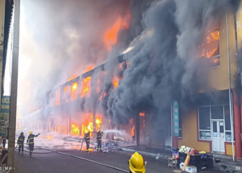 Masallıda bazardakı yanğın məhdudlaşdırıldı, xəsarət alanlar var (FOTO/VİDEO/YENİLƏNİB