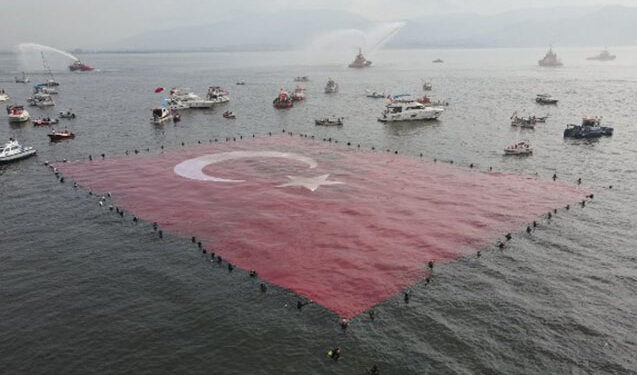 Bu da həmin 1923 metrlik bayraq! – Foto