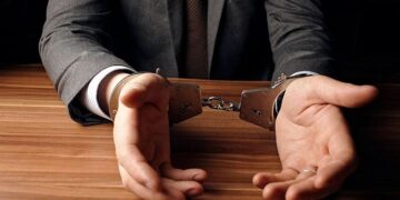 300 min vergini büdcədən yayındıran biznesmen həbs edildi