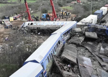 Yunanıstanda qatarlar toqquşdu – 40 ölü (YENİLƏNİB