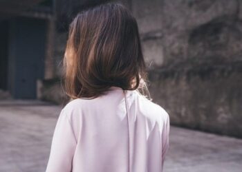 Naftalanda 27 yaşlı qız itkin düşdü – FOTO