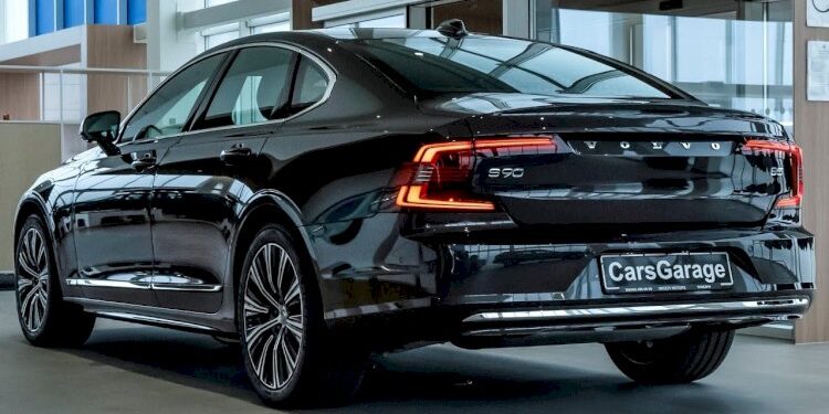 Yol polislərinə lüks maşınlar verildi – Foto