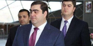 Talıbov Bakıda 450 minlik maşınla göründü – Video