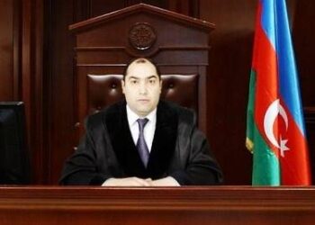 Tanınmış məhkəmə sədrinə ağır itki üz verib