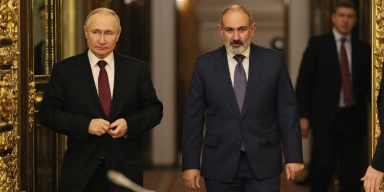 Paşinyanın Rusiyaya gedişinin gerçək üzü – Azərbaycana bir şad, bir pis xəbər