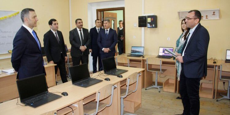 Nazirliyin Aparat rəhbəri Cəlilabadda olub, müəllimlərin təkliflərini dinləyib