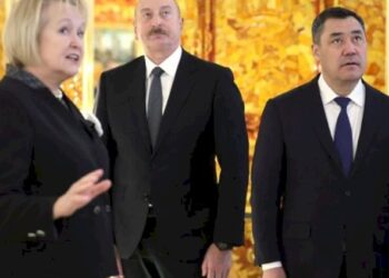 İlham Əliyev Sankt-Peterburqda “Yekaterina sarayı” ilə tanış oldu – Fotolar