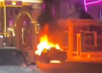 Gəncədə BMW yandı – Anbaan görüntülər